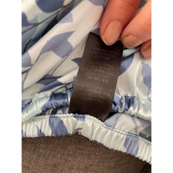 Secret Treasures satin blue leaf pajama set - Picture 12 of 14